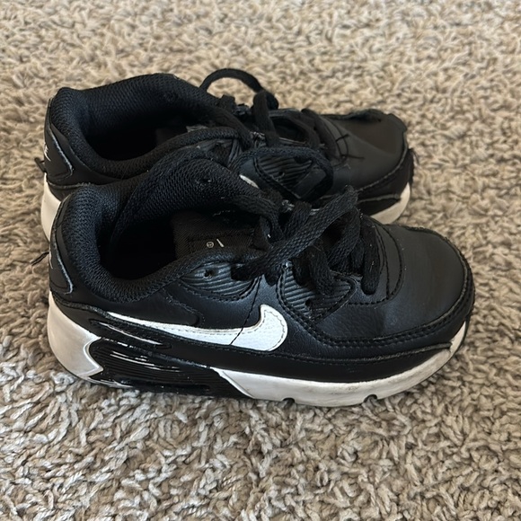 Toddler Nike Air Max - Picture 4 of 5